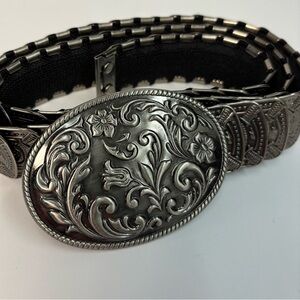 Western style stretchy belt w/ ornate floral buckle